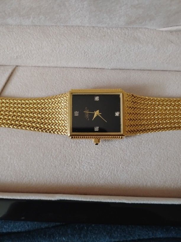 Xavier Quarts Gold Wrist Watch