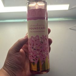 Bath & Body Works Strawberry Poundcake Fragrance Mist
