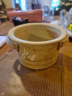 Vintage stoneware soup bowl or casserole dish