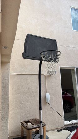 Basket ball hoop