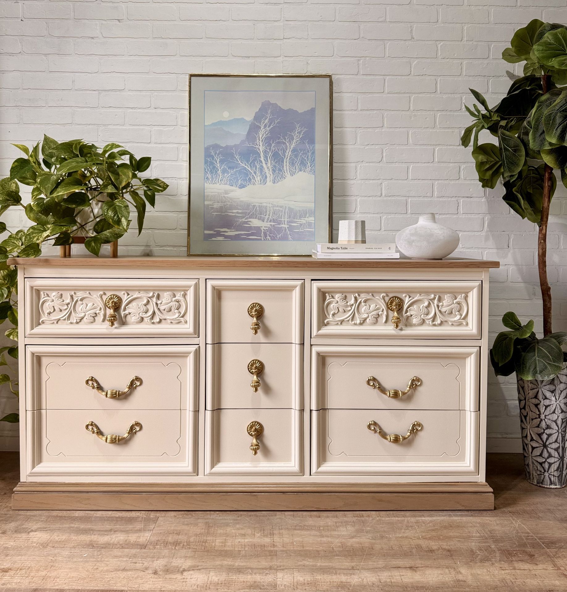 Vintage Solid Wood Dixie Dresser 9 Drawer
