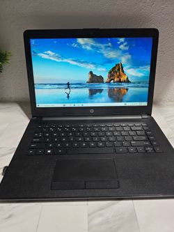 HP STREAM 300 GB STORAGE 14-INCH SCREEN NEW BATTERY ORIGINAL CHARGER NO ISSUES WHATSOEVER GREAT FOR STUDENTS OR DAILY BASIC TASKS
