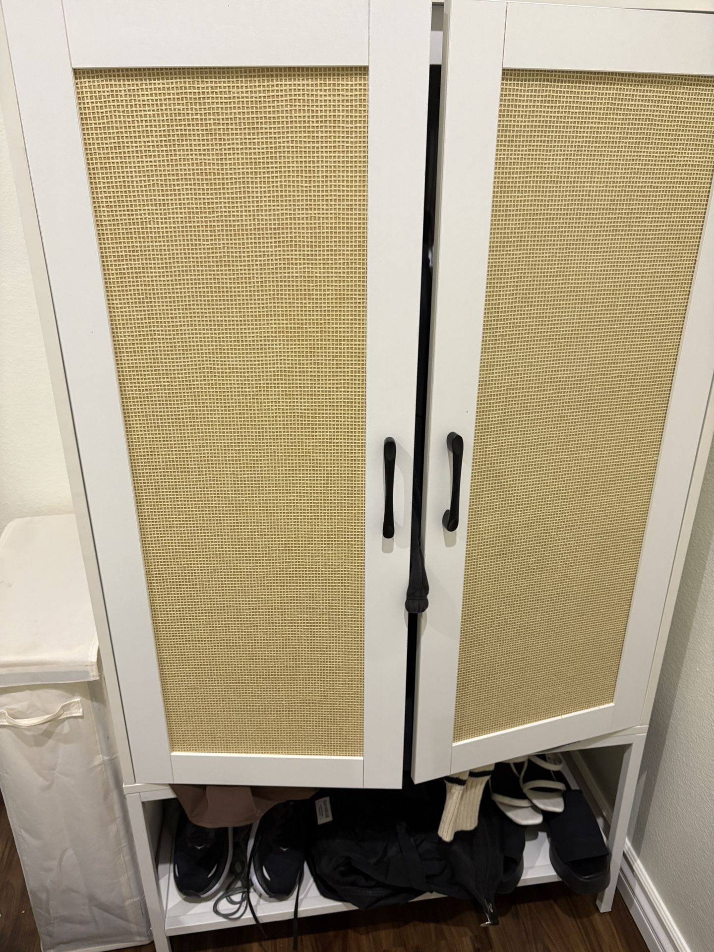 White Wardrobe Closet