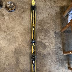 Salomon Big 2max Skis With Salomon 700 Bindings.  Skis Are Size 180. Great Condition Skis. 
