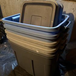  Rubbermaid Roughneck 18 Gal Storage Totes (Set of 5) – Heavy Duty w/ Lids 