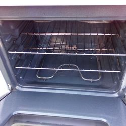 HOTPOINT ELECTRIC RANGE 