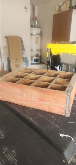 vintage Coca-Cola wooden bottle crate.