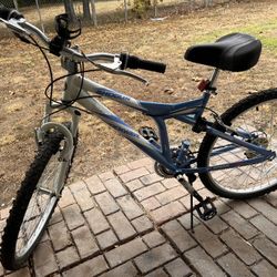 26" Women's Shogun Shockwave Shimano Mountain Bike