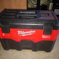 Milwaukee M18 Shop Vac 