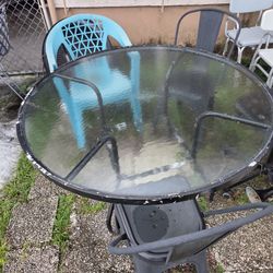 Outside Glass Table With 4 Chairs 70.00 