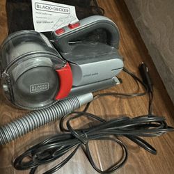 BLACK+DECKER Pivot Auto Vac