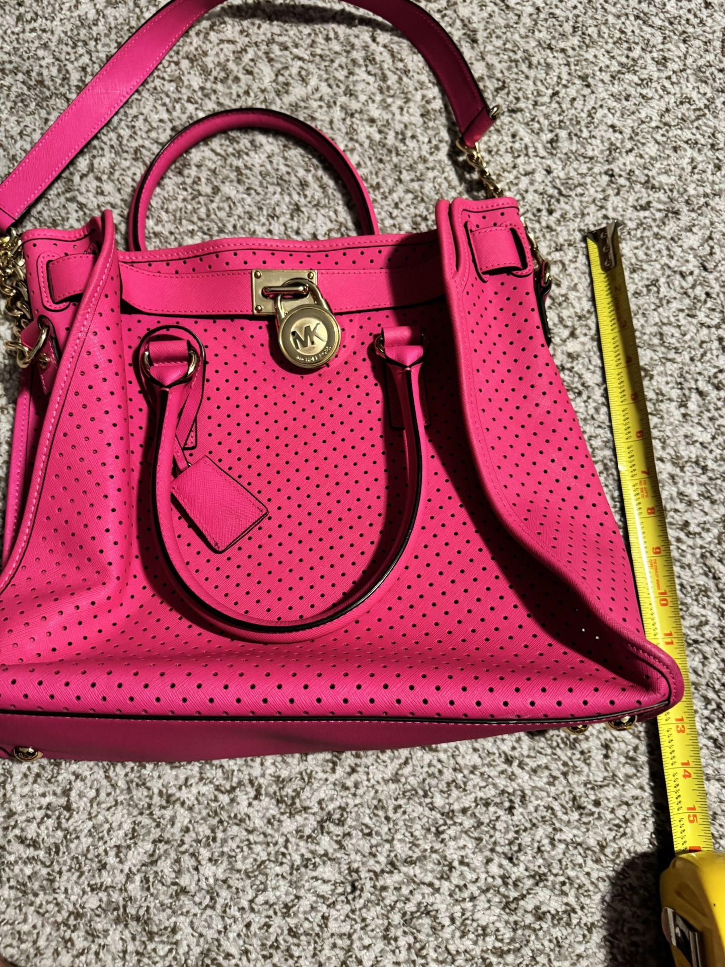Michael Kors Perforated large Hamilton pink