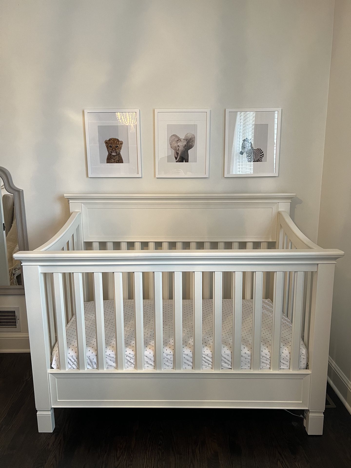 Pottery Barn Larkin Crib