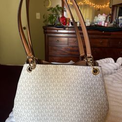 Michael Kors bag