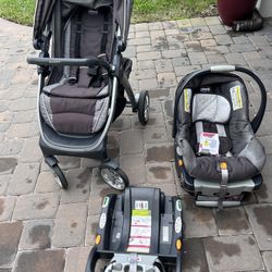 Chicco Bravo Trip Travel System With an Extra Base For Your Other Car ( CASH ONLY)