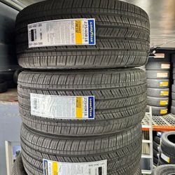 235/40R18 Set Of 4 Goodyear Finesse New Tires 