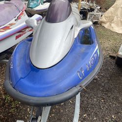 2001 Yamaha Ultra 150. Complete Running. Or For Parts.