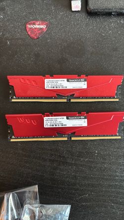 2 x 8 GB DDR4 3200 RAM