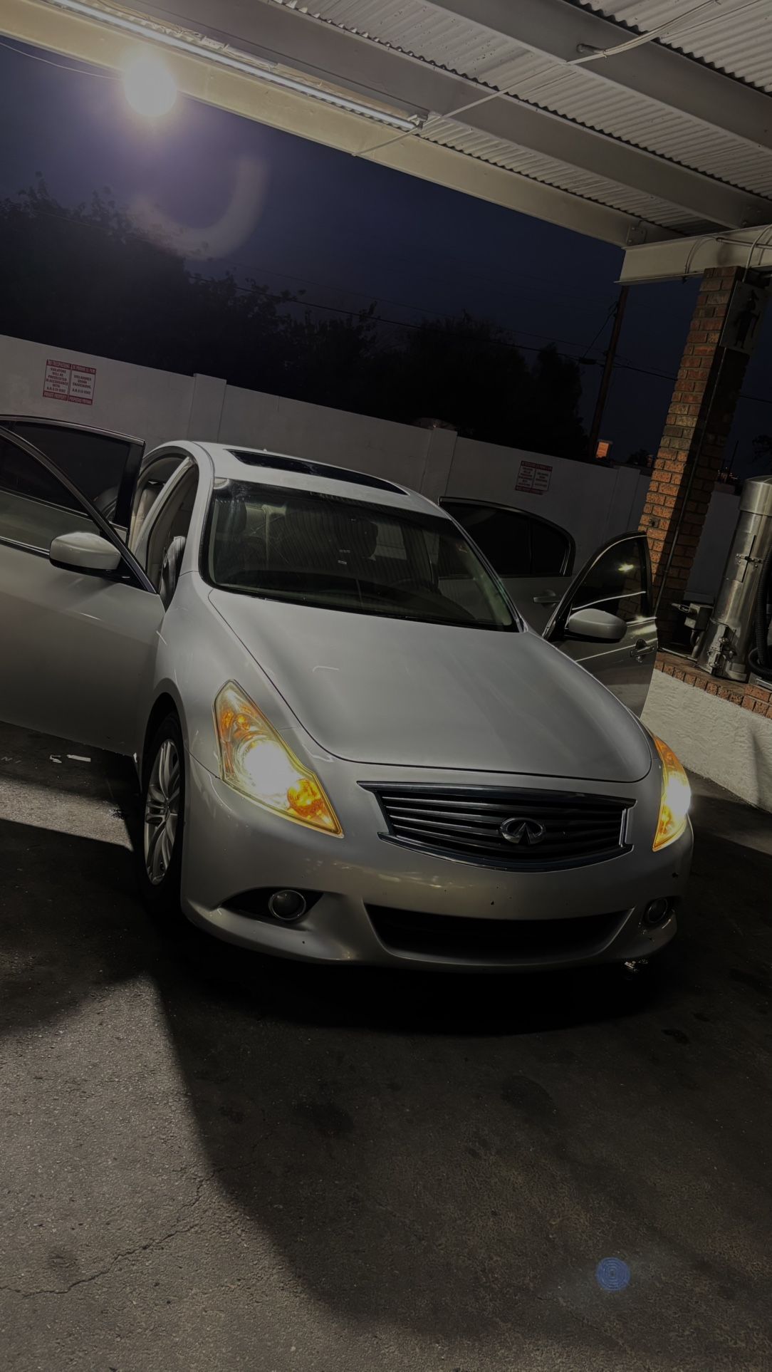 2012 Infiniti G37