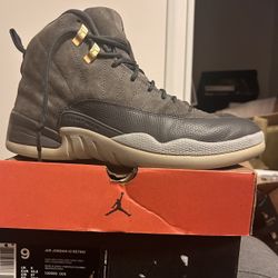 Size 9m Wolf Grey Jordan12 Retro
