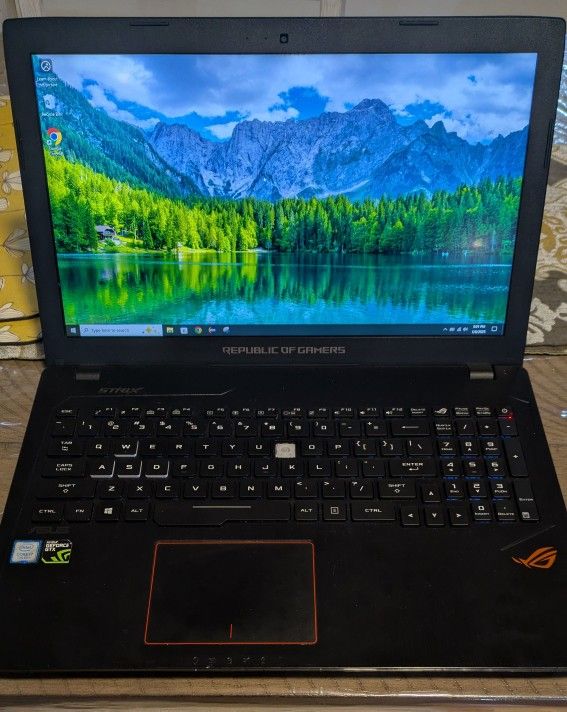 Asus- Republic Of Gamers Laptop 