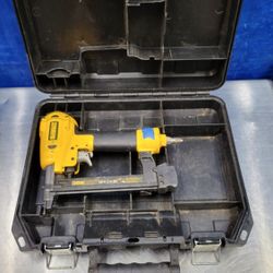 Dewalt D51420 18Ga Stapler