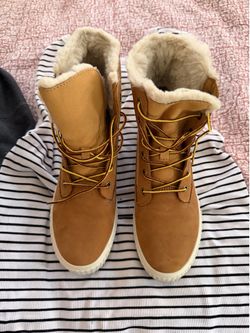 Ladies shoes