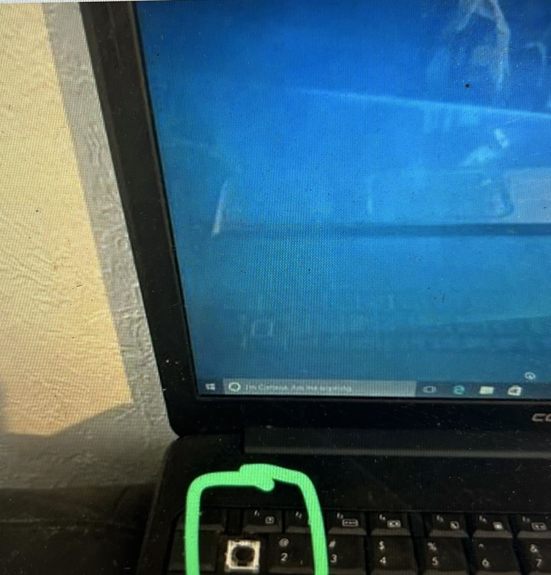 HP Presario Windows 20 Professional Laptop