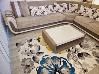 Modern comfortable sectional and Sleek contemporary modern Center Table