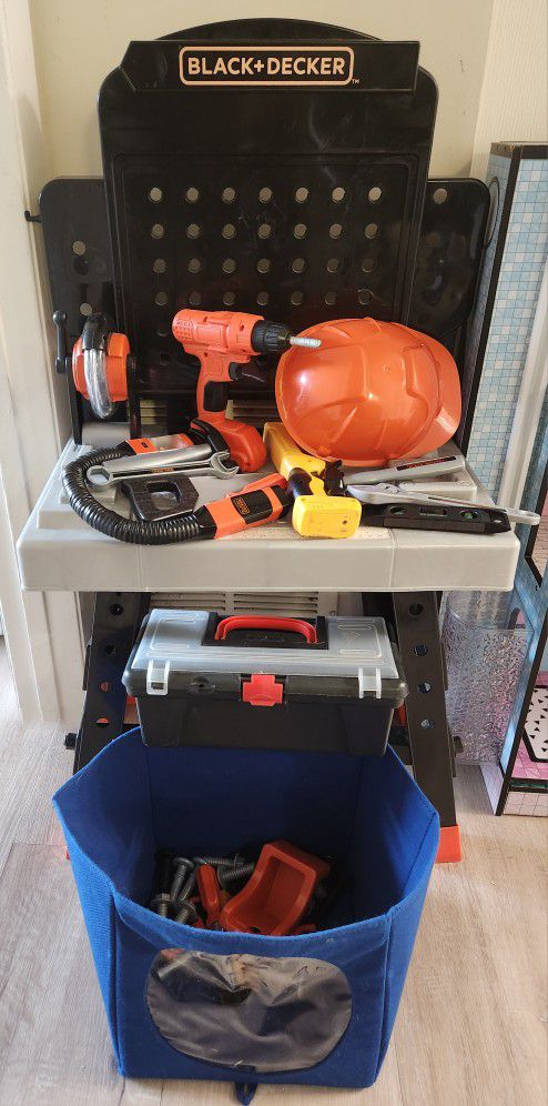 Black And Decker Playset With Extras