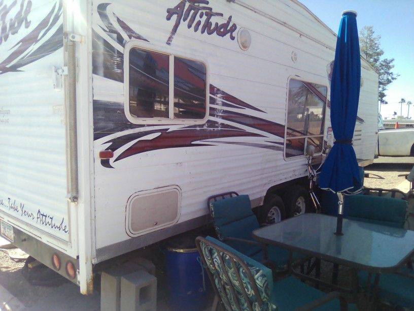 2008 Attitude toy hauler Toy hauler