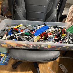 Box of Assorted LEGOS