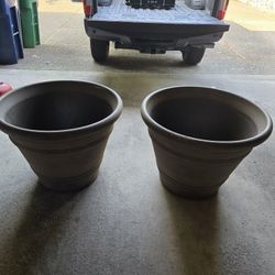Plastic Brown Planters (Extra-large)