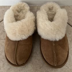 Natural sheepskin, pleasant to the touch., Size 7W