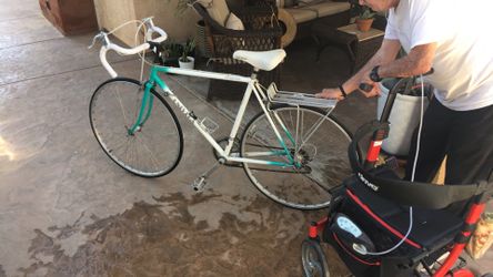 Uní Vega Racing Bike 