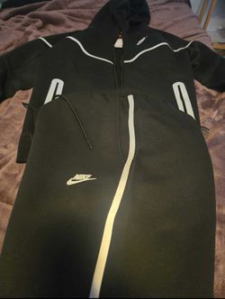 Nike Tech