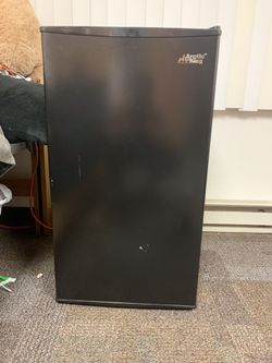 Artic king 3.3 mini fridge