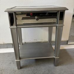 Mirrored Nightstand Set 