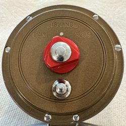 DAM “ISLAND 5205”Vintage  Fishing Reel With String! Look at It. The Perfect Gift! (DTN)