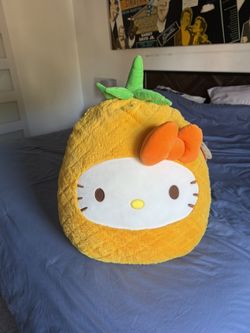 JUMBO HELLO KITTY PINEAPPLE SQUISHMALLOW