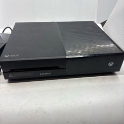 Xbox One 750GB Home Console - Black (1540) No Cords, No Controlle - WORKS