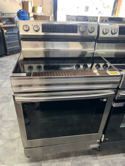 Stainless Steel Electric Range with Glass Cooktop and air fry