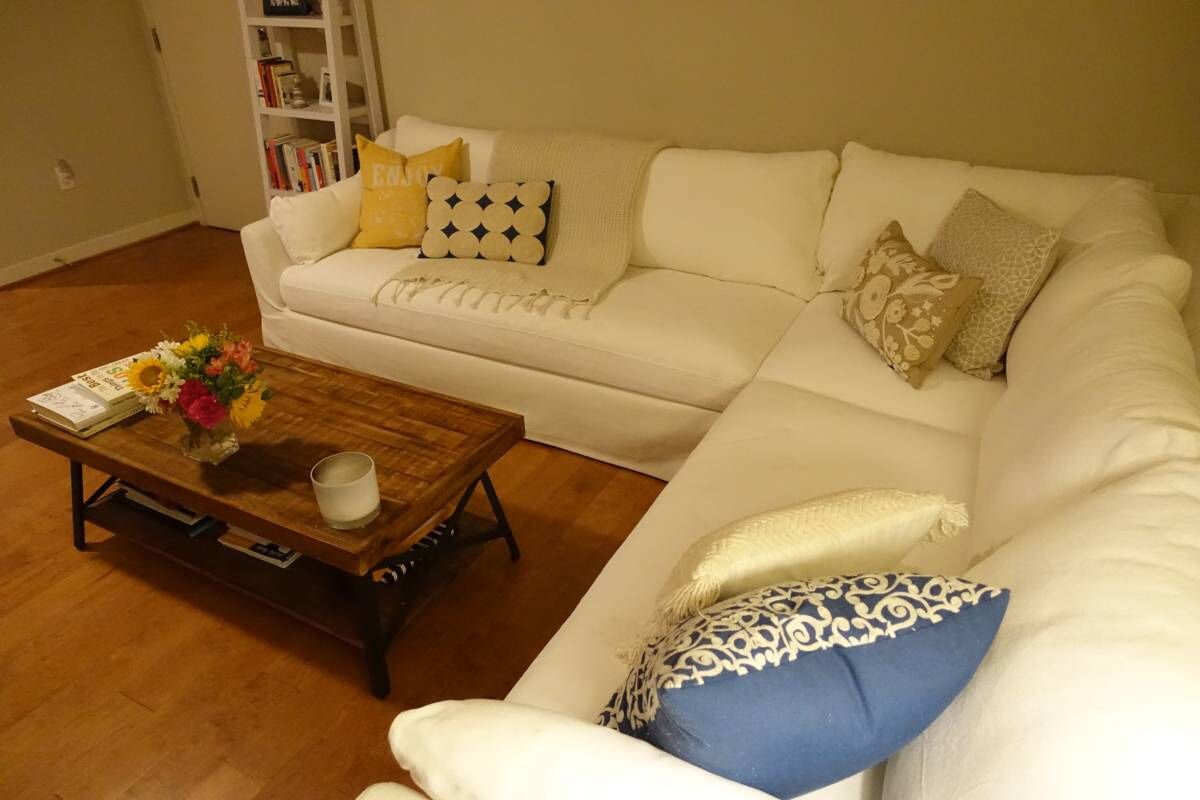 IKEA Farlov White Sectional Couch (one year old) for Sale in Los