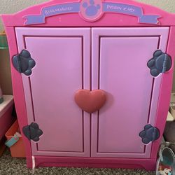 Build a Bear closet And accessories