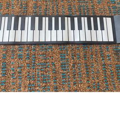 FAO SCHWARZ PIANO