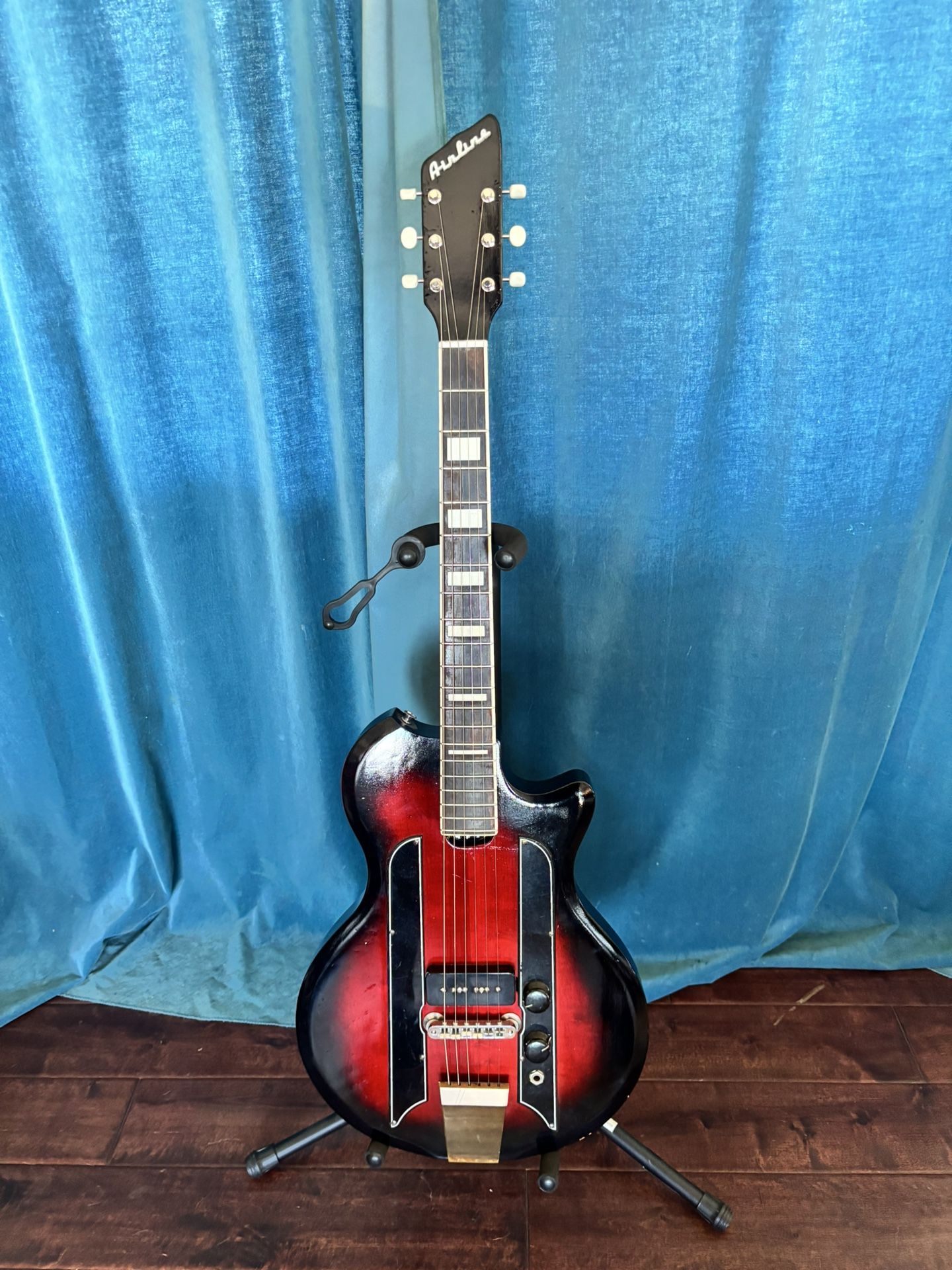 Airline - Town And Country - Electric Guitar-1959-60's Refurbished