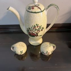 Tea Pot Salt And Pepper Shakers