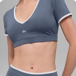 alo Airbrush Race Pace Short Sleeve 