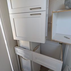 Free white kitchen cabinets, Pomona.. pick up only