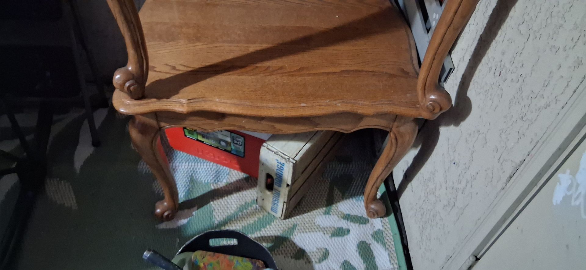 Table and 2 end tables